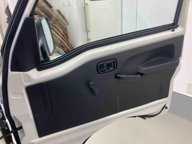 ハイゼットトラックスタンダード衝突被害軽減ブレーキ　横滑り防止装置　オートマチックハイビーム　アイドリングストップ　エアコン　エアバッグ　手動式ウィンドウ　パートタイム４ＷＤ　ＣＶＴ　純正オーディオ　オートライト　５２２キロ（岐阜県）の中古車