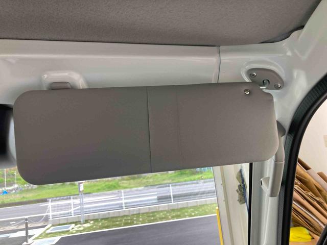 ハイゼットトラックスタンダード衝突被害軽減ブレーキ　横滑り防止装置　オートマチックハイビーム　アイドリングストップ　エアコン　エアバッグ　手動式ウィンドウ　パートタイム４ＷＤ　ＣＶＴ　純正オーディオ　オートライト　５２２キロ（岐阜県）の中古車