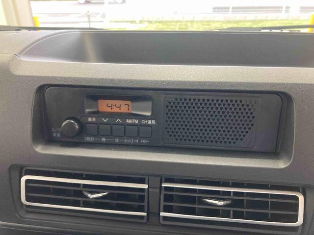 ハイゼットトラックジャンボスタンダード衝突被害軽減ブレーキ　横滑り防止装置　オートマチックハイビーム　アイドリングストップ　エアコン　エアバッグ　バイザー　マット　パートタイム４ＷＤ　５速ＭＴ車　オーディオ　荷台マット　ゲートプロテクター（岐阜県）の中古車