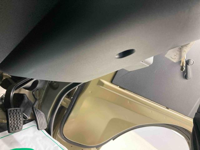 ハイゼットトラックジャンボスタンダード衝突被害軽減ブレーキ　横滑り防止装置　オートマチックハイビーム　アイドリングストップ　エアコン　エアバッグ　バイザー　マット　パートタイム４ＷＤ　５速ＭＴ車　オーディオ　荷台マット　ゲートプロテクター（岐阜県）の中古車