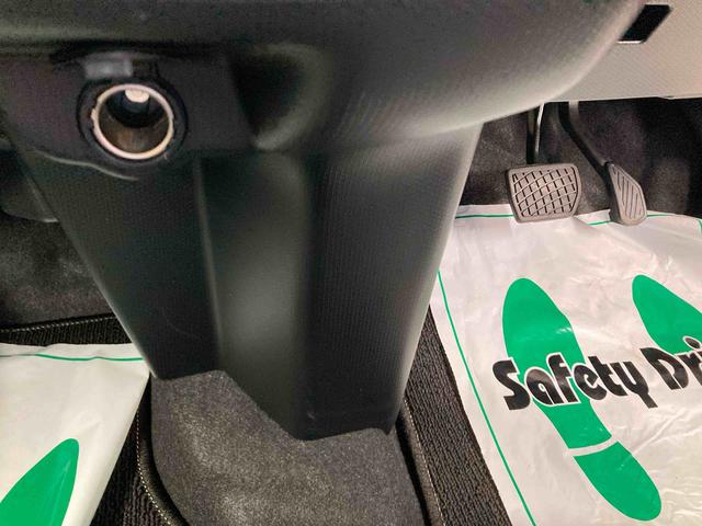 タントカスタムＸ衝突被害軽減ブレーキ　横滑り防止装置　オートマチックハイビーム　アイドリングストップ　ステアリングスイッチ　オートライト　キーフリーシステム　オートエアコン　両側電動スライドドア　バックカメラ　ＬＥＤ（岐阜県）の中古車