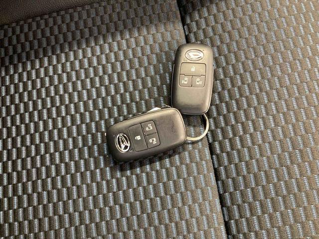 タントカスタムＸ衝突被害軽減ブレーキ　横滑り防止装置　オートマチックハイビーム　アイドリングストップ　ステアリングスイッチ　オートライト　キーフリーシステム　オートエアコン　両側電動スライドドア　バックカメラ　ＬＥＤ（岐阜県）の中古車