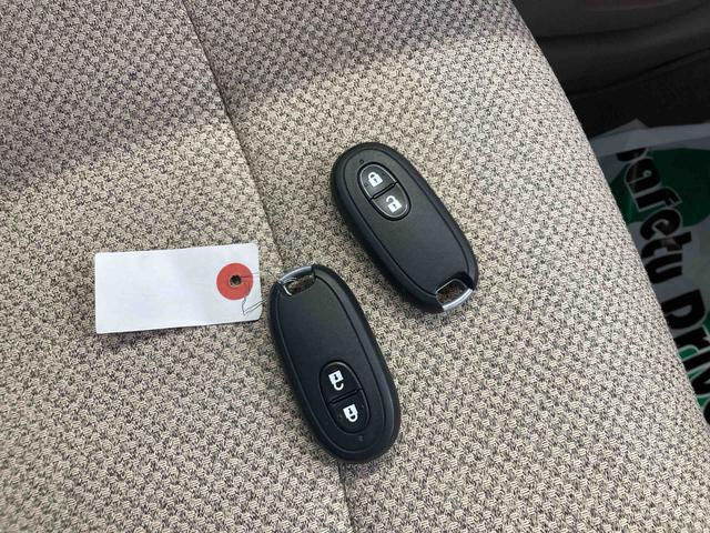 アルトラパンＬキーフリーシステム　エアコン　エアバッグ　パワーウィンドウ　純正ホイールキャップ　ナビ　バイザー　マット　アイドリングストップ　電動格納式ドアミラー　ベンチシート　衝突被害軽減ブレーキ　横滑り防止装置（岐阜県）の中古車