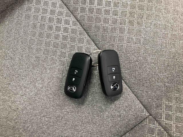 タントＸ衝突被害軽減ブレーキ　横滑り防止装置　オートマチックハイビーム　アイドリングストップ　左側電動スライドドア　ベンチシート　シートヒーター　純正ホイールキャップ　キーフリーシステム　オートエアコン（岐阜県）の中古車