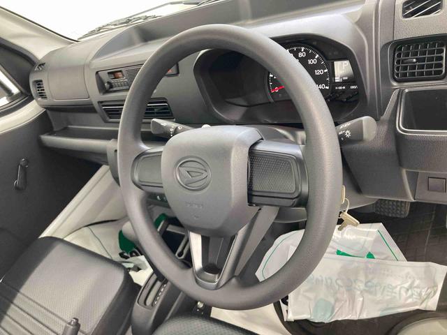 ハイゼットトラックスタンダード衝突被害軽減ブレーキ　横滑り防止装置　オートマチックハイビーム　アイドリングストップ　エアコン　エアバッグ　手動式ウィンドウ　バイザー　マット　パートタイム４ＷＤ　ＣＶＴ　純正オーディオ　オートライト（岐阜県）の中古車