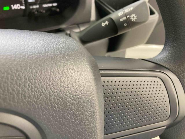 ハイゼットトラックスタンダード衝突被害軽減ブレーキ　横滑り防止装置　オートマチックハイビーム　アイドリングストップ　エアコン　エアバッグ　手動式ウィンドウ　バイザー　マット　パートタイム４ＷＤ　ＣＶＴ　純正オーディオ　オートライト（岐阜県）の中古車