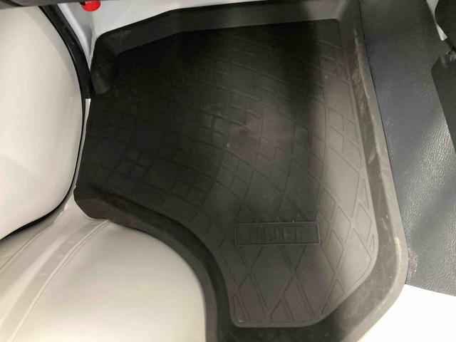 ハイゼットトラックスタンダード衝突被害軽減ブレーキ　横滑り防止装置　オートマチックハイビーム　アイドリングストップ　エアコン　エアバッグ　手動式ウィンドウ　バイザー　マット　パートタイム４ＷＤ　ＣＶＴ　純正オーディオ　オートライト（岐阜県）の中古車