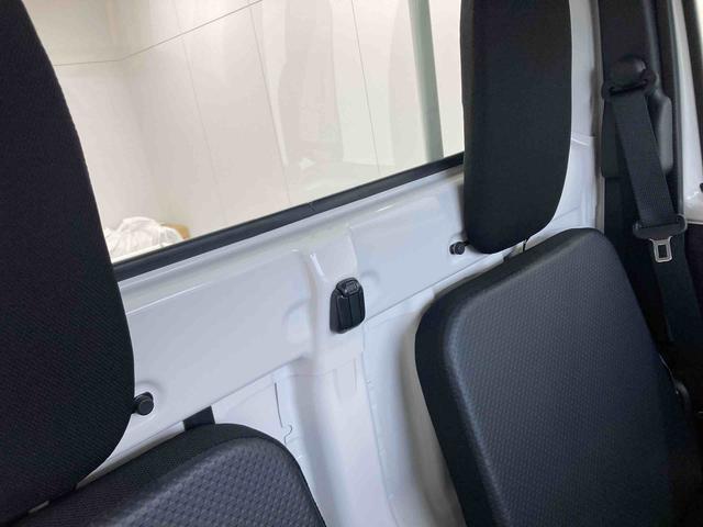 ハイゼットトラックスタンダード衝突被害軽減ブレーキ　横滑り防止装置　オートマチックハイビーム　アイドリングストップ　エアコン　エアバッグ　手動式ウィンドウ　バイザー　マット　パートタイム４ＷＤ　ＣＶＴ　純正オーディオ　オートライト（岐阜県）の中古車