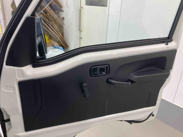 ハイゼットトラックスタンダード衝突被害軽減ブレーキ　横滑り防止装置　オートマチックハイビーム　アイドリングストップ　エアコン　エアバッグ　手動式ウィンドウ　バイザー　マット　パートタイム４ＷＤ　ＣＶＴ　純正オーディオ　オートライト（岐阜県）の中古車