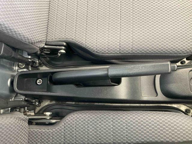 ハイゼットトラックエクストラSAIIIt衝突被害軽減ブレーキ 横滑り防止装置 エアコン エアバッグ パワーウィンドウ バイザー マット 荷台マット マニュアルレベリング パートタイム4WD キーレス 走行距離53,873キロ スペアタイヤ(岐阜県)の中古車