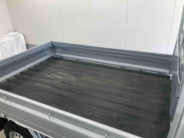 ハイゼットトラックスタンダード衝突被害軽減ブレーキ　横滑り防止装置　オートマチックハイビーム　アイドリングストップ　エアコン　エアバッグ　手動式ウィンドウ　荷台マット　マット　オートライト　スペアタイヤ　パートタイム４ＷＤ　ＣＶＴ（岐阜県）の中古車