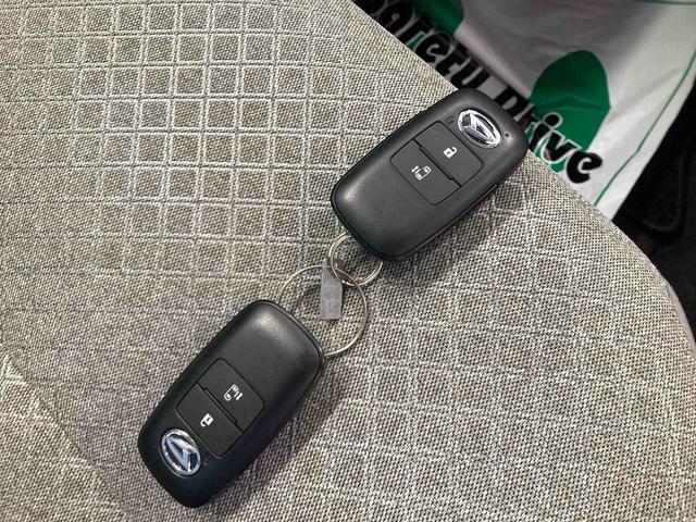 タントX eco IDLE非装着車衝突被害軽減ブレーキ 横滑り防止装置 オートマチックハイビーム ステアリングスイッチ オートライト キーフリーシステム オートエアコン 左側電動スライドドア 純正ホイールキャップ バイザー マット(岐阜県)の中古車