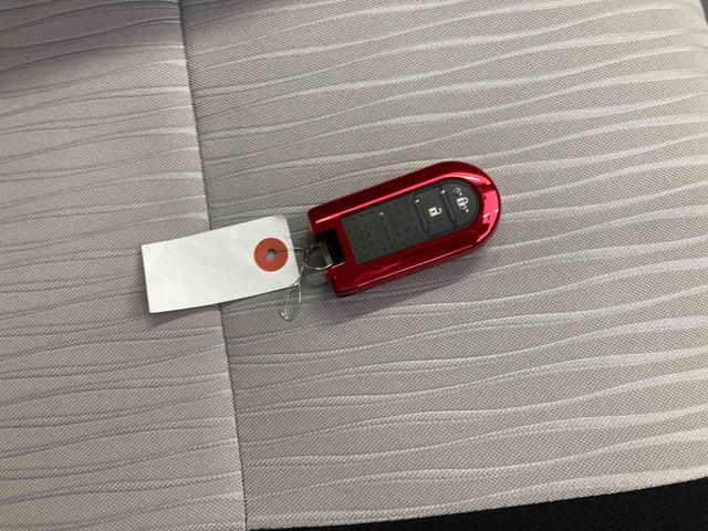 ミライースG リミテッドSAIII衝突被害軽減ブレーキ 横滑り防止装置 オートマチックハイビーム アイドリングストップ ナビ バックカメラ 純正アルミホイール キーフリーシステム オートエアコン LEDヘッドライト 2WD CVT(岐阜県)の中古車