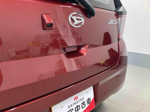 ミライースL SAIII衝突被害軽減ブレーキ 横滑り防止装置 オートマチックハイビーム アイドリングストップ キーレス エアコン エアバッグ パワーウィンドウ ナビ バックカメラ マット 純正ホイールキャップ 2WD CVT(岐阜県)の中古車