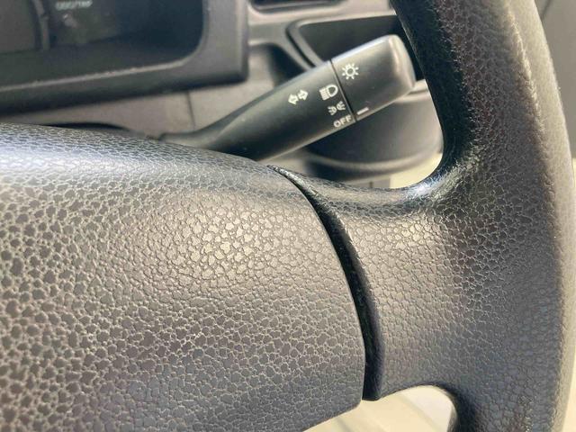 ハイゼットトラックスイチョクテールリフトエアコン　エアバッグ　手動式ウィンドウ　パートタイム４ＷＤ　ＡＴ　バイザー　マット　オーディオ　スペアタイヤ　マニュアルレベリング　走行距離３７，６２２キロ　サンバイザー（岐阜県）の中古車
