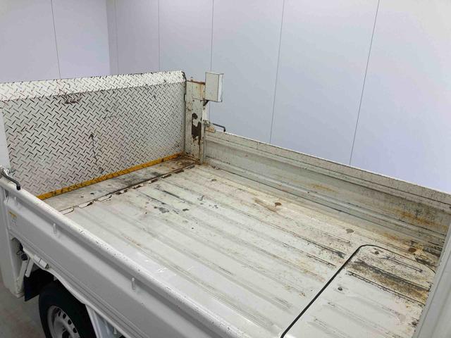 ハイゼットトラックスイチョクテールリフトエアコン　エアバッグ　手動式ウィンドウ　パートタイム４ＷＤ　ＡＴ　バイザー　マット　オーディオ　スペアタイヤ　マニュアルレベリング　走行距離３７，６２２キロ　サンバイザー（岐阜県）の中古車