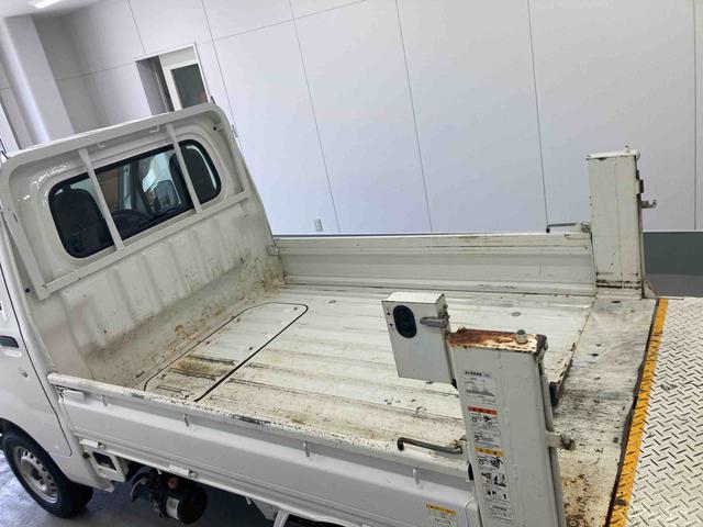 ハイゼットトラックスイチョクテールリフトエアコン　エアバッグ　手動式ウィンドウ　パートタイム４ＷＤ　ＡＴ　バイザー　マット　オーディオ　スペアタイヤ　マニュアルレベリング　走行距離３７，６２２キロ　サンバイザー（岐阜県）の中古車