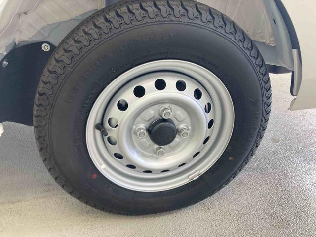 ハイゼットトラックスタンダード衝突被害軽減ブレーキ　横滑り防止装置　オートマチックハイビーム　アイドリングストップ　オートライト　パートタイム４ＷＤ　オーディオ　エアバッグ　手動式ウィンドウ　スペアタイヤ　走行距離１，０６１キロ（岐阜県）の中古車