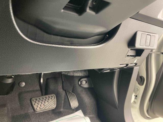 トールカスタムＧ　ターボ衝突被害軽減ブレーキ　横滑り防止装置　オートマチックハイビーム　アイドリングストップ　ステアリングスイッチ　オートライト　キーフリーシステム　オートエアコン　両側電動スライドドア　純正アルミホイール（岐阜県）の中古車