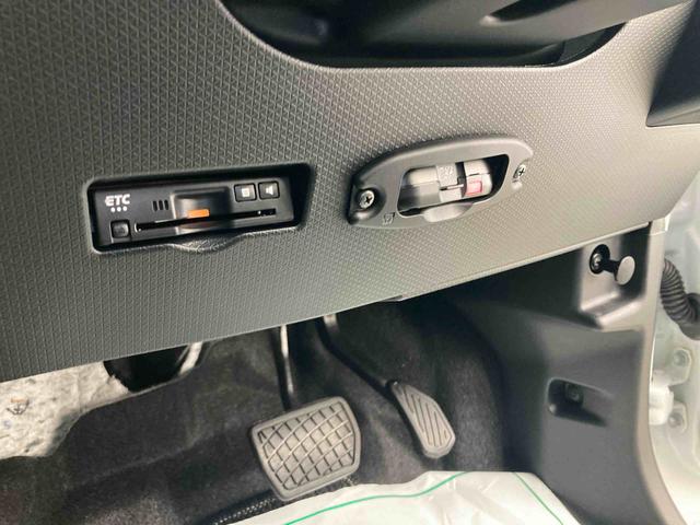 タントファンクロスリミテッド衝突被害軽減ブレーキ　横滑り防止装置　オートマチックハイビーム　アイドリングストップ　ステアリングスイッチ　オートライト　キーフリーシステム　オートエアコン　両側電動スライドドア　純正アルミホイール（岐阜県）の中古車