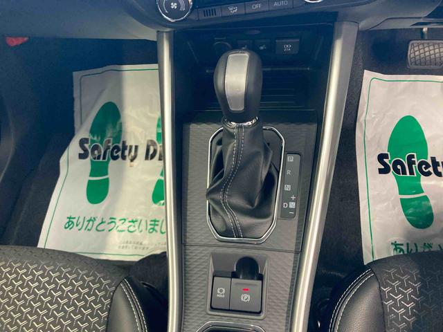 ロッキープレミアムG衝突被害軽減ブレーキ 横滑り防止装置 オートマチックハイビーム アイドリングストップ ステアリングスイッチ オートライト キーフリーシステム オートエアコン パノラマカメラ CVT エアバッグ LED(岐阜県)の中古車