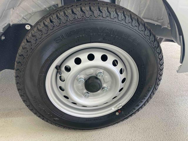 ハイゼットトラックスタンダード衝突被害軽減ブレーキ　横滑り防止装置　オートマチックハイビーム　アイドリングストップ　エアコン　エアバッグ　手動式ウィンドウ　オーディオ　パートタイム４ＷＤ　ＣＶＴ　スペアタイヤ　マニュアルレベリング（岐阜県）の中古車