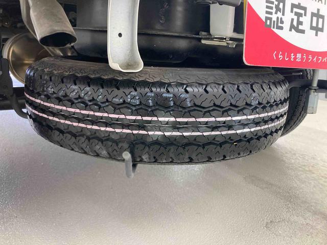 ハイゼットトラックスタンダード衝突被害軽減ブレーキ 横滑り防止装置 オートマチックハイビーム アイドリングストップ エアコン エアバッグ 手動式ウィンドウ オートライト バイザー マット 2WD MT スペアタイヤ オーディオ(岐阜県)の中古車