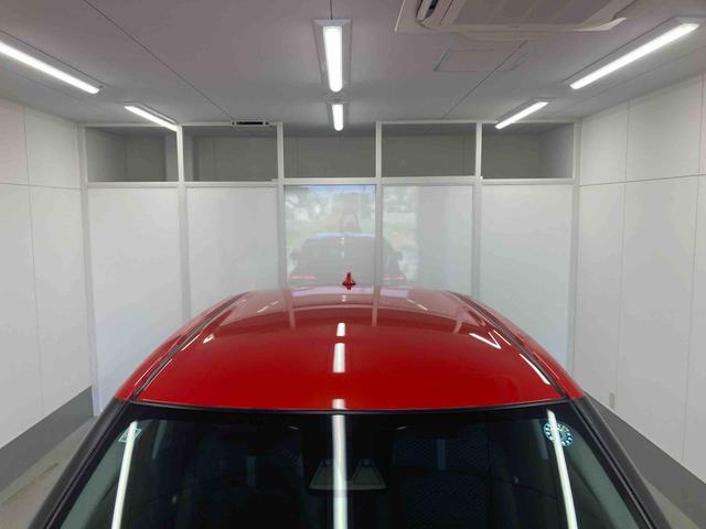 ロッキープレミアムG HEV衝突被害軽減ブレーキ 横滑り防止装置 オートマチックハイビーム キーフリーシステム オートエアコン 純正アルミホイール パノラマカメラ エアバッグ オートライト クルーズコントロール LED CVT(岐阜県)の中古車