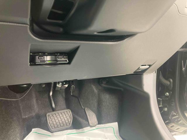 ロッキープレミアムG HEV衝突被害軽減ブレーキ 横滑り防止装置 オートマチックハイビーム ステアリングスイッチ オートライト キーフリーシステム オートエアコン 純正アルミホイール クルーズコントロール パノラマカメラ CVT(岐阜県)の中古車