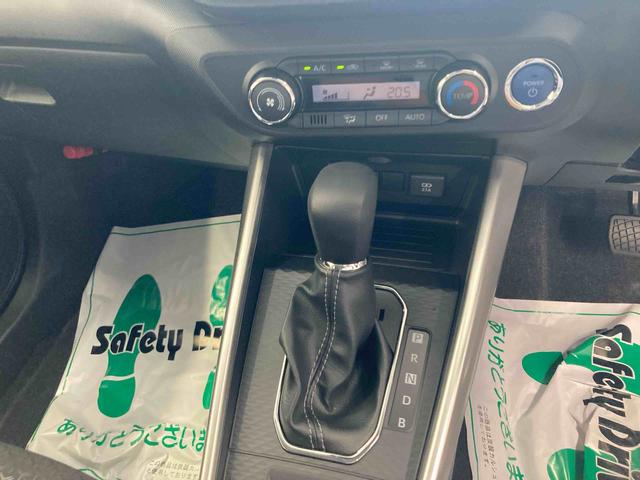 ロッキーX HEV衝突被害軽減ブレーキ 横滑り防止装置 オートマチックハイビーム ステアリングスイッチ エアバッグ キーフリーシステム オートエアコン 純正アルミホイール バックカメラ CVT シートヒーター LED(岐阜県)の中古車