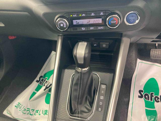ロッキープレミアムG HEV衝突被害軽減ブレーキ 横滑り防止装置 オートマチックハイビーム ステアリングスイッチ オートライト キーフリーシステム オートエアコン 純正アルミホイール クルーズコントロール パノラマカメラ LED(岐阜県)の中古車