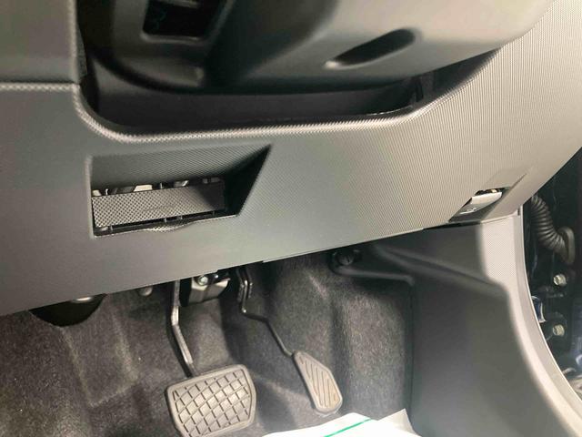 ロッキープレミアムG HEV衝突被害軽減ブレーキ 横滑り防止装置 オートマチックハイビーム ステアリングスイッチ オートライト キーフリーシステム オートエアコン 純正アルミホイール クルーズコントロール パノラマカメラ LED(岐阜県)の中古車