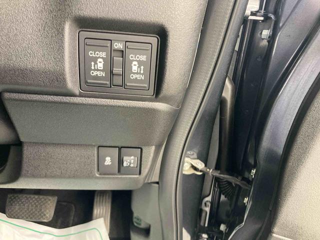N−BOXカスタムスロープ衝突被害軽減ブレーキ 横滑り防止装置 オートライト 両側電動スライドドア ステアリングスイッチ バイザー マット アルミホイール ベンチシート ナビ バックカメラ ベンチシート キーフリーシステム(岐阜県)の中古車