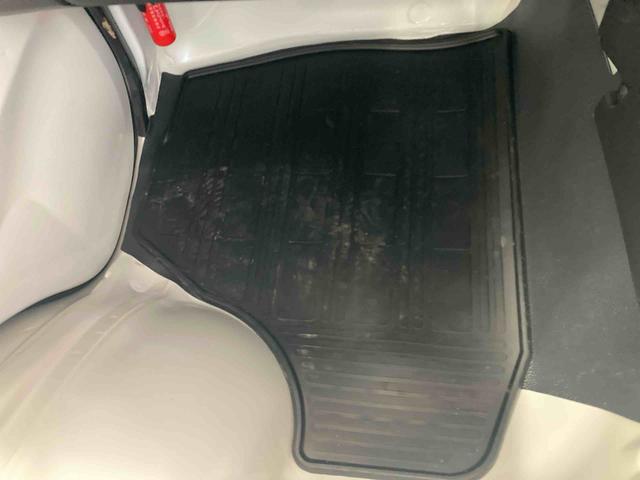 ハイゼットトラックスタンダード衝突被害軽減ブレーキ　横滑り防止装置　オートマチックハイビーム　アイドリングストップ　エアコン　エアバッグ　手動式ウィンドウ　マット　オートライト　パートタイム４ＷＤ　ＣＶＴ　オーディオ　スペアタイヤ（岐阜県）の中古車