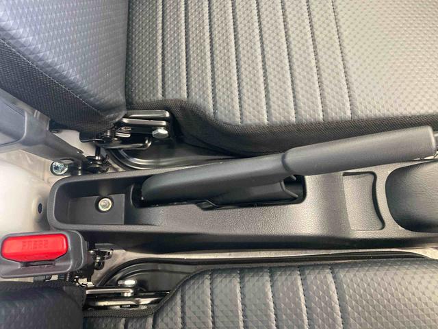 ハイゼットトラックスタンダード衝突被害軽減ブレーキ　横滑り防止装置　オートマチックハイビーム　アイドリングストップ　エアコン　エアバッグ　手動式ウィンドウ　マット　オートライト　パートタイム４ＷＤ　ＣＶＴ　オーディオ　スペアタイヤ（岐阜県）の中古車