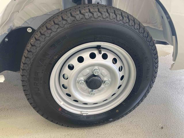 ハイゼットトラックスタンダード衝突被害軽減ブレーキ　横滑り防止装置　オートマチックハイビーム　アイドリングストップ　エアコン　エアバッグ　手動式ウィンドウ　マット　オートライト　パートタイム４ＷＤ　ＣＶＴ　オーディオ　スペアタイヤ（岐阜県）の中古車