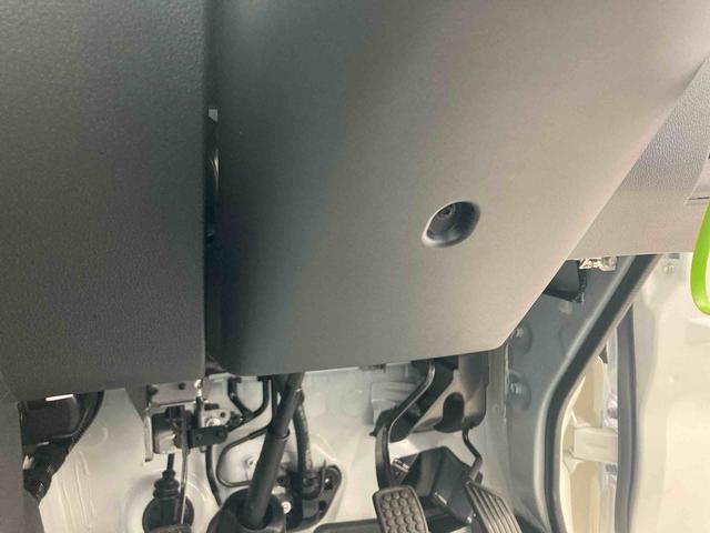 ハイゼットトラックスタンダード衝突被害軽減ブレーキ　横滑り防止装置　オートマチックハイビーム　アイドリングストップ　ＭＴ　パートタイム４ＷＤ　バイザー　マット　オーディオ　エアバッグ　手動式ウィンドウ　オートライト　ＡＢＳ（岐阜県）の中古車