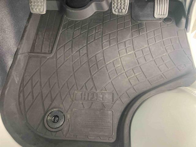ハイゼットトラックスタンダード衝突被害軽減ブレーキ　横滑り防止装置　オートマチックハイビーム　アイドリングストップ　ＭＴ　パートタイム４ＷＤ　バイザー　マット　オーディオ　エアバッグ　手動式ウィンドウ　オートライト　ＡＢＳ（岐阜県）の中古車
