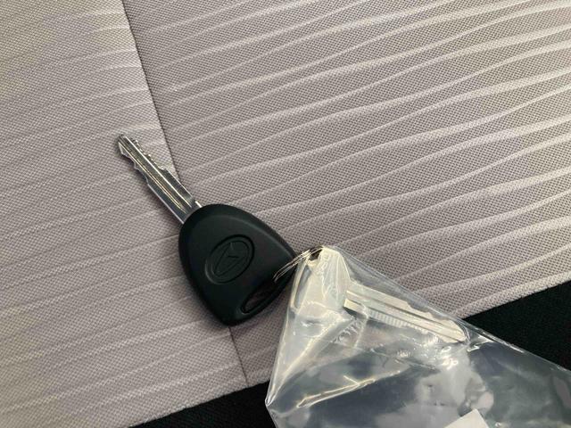 ミライースＬ　ＳＡIII衝突被害軽減ブレーキ　横滑り防止装置　オートマチックハイビーム　アイドリングストップ　キーレス　エアコン　エアバッグ　パワーウィンドウ　バックカメラ　マット　純正ホイールキャップ　オートライト　ＣＶＴ（岐阜県）の中古車
