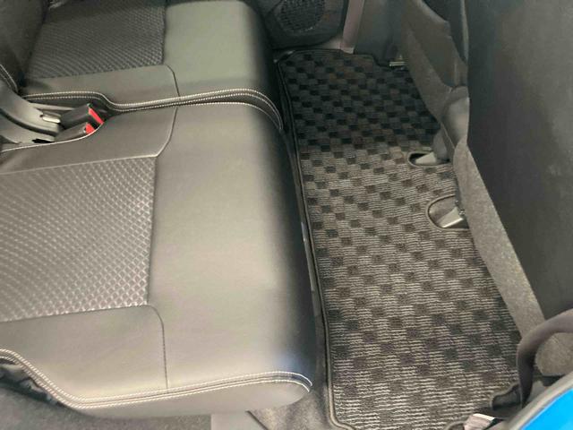 ムーヴカスタム　ＲＳ　ハイパーリミテッドＳＡIII衝突被害軽減ブレーキ　横滑り防止装置　オートマチックハイビーム　アイドリングストップ　ステアリングスイッチ　オートライト　キーフリーシステム　オートエアコン　バイザー　マット　ナビ　パノラマカメラ（岐阜県）の中古車