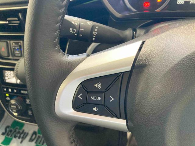 ムーヴカスタム　ＲＳ　ハイパーリミテッドＳＡIII衝突被害軽減ブレーキ　横滑り防止装置　オートマチックハイビーム　アイドリングストップ　ステアリングスイッチ　オートライト　キーフリーシステム　オートエアコン　バイザー　マット　ナビ　パノラマカメラ（岐阜県）の中古車
