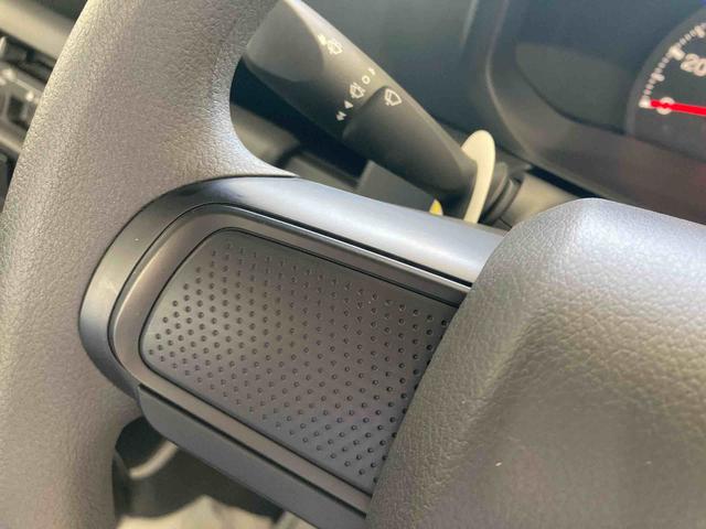 ハイゼットトラックスタンダード衝突被害軽減ブレーキ　横滑り防止装置　オートマチックハイビーム　アイドリングストップ　オートライト　エアコン　エアバッグ　手動式ウィンドウ　オーディオ　パートタイム４ＷＤ　ＣＶＴ　ＡＢＳ　スペアタイヤ（岐阜県）の中古車