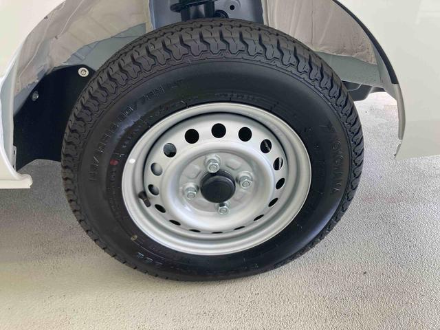 ハイゼットトラックスタンダード衝突被害軽減ブレーキ 横滑り防止装置 オートマチックハイビーム アイドリングストップ エアコン エアバッグ 手動式ウィンドウ オートライト パートタイム4WD CVT ABS オーディオ スペアタイヤ(岐阜県)の中古車