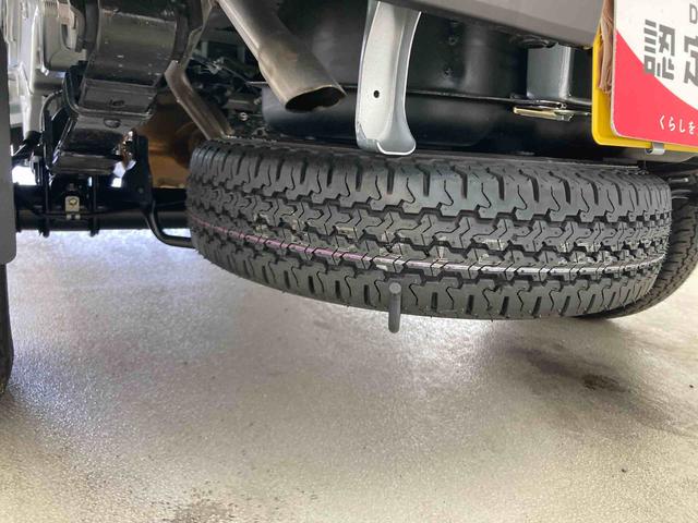 ハイゼットトラックスタンダード衝突被害軽減ブレーキ　横滑り防止装置　オートマチックハイビーム　アイドリングストップ　オートライト　エアコン　エアバッグ　手動式ウィンドウ　パートタイム４ＷＤ　ＣＶＴ　ＡＢＳ　オーディオ　スペアタイヤ（岐阜県）の中古車