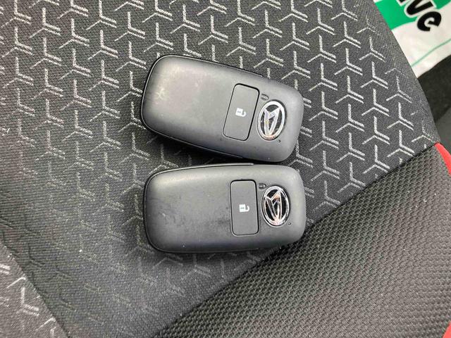 ロッキーＸ　ＨＥＶ衝突被害軽減ブレーキ　横滑り防止装置　オートマチックハイビーム　ステアリングスイッチ　オートライト　キーフリーシステム　オートエアコン　バックカメラ　マット　ディスプレイオーディオ　ＣＶＴ　ＬＥＤ（岐阜県）の中古車