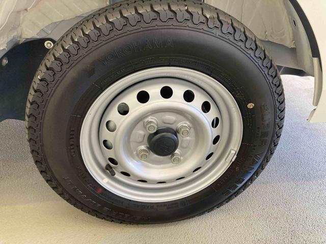 ハイゼットトラックスタンダード衝突被害軽減ブレーキ 横滑り防止装置 オートマチックハイビーム アイドリングストップ エアコン エアバッグ 手動式ウィンドウ バイザー マット オーディオ パートタイム4WD MT スペアタイヤ(岐阜県)の中古車