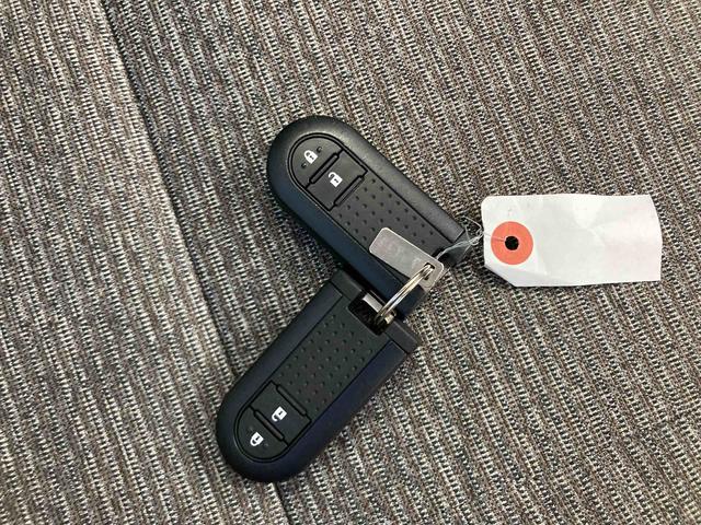 ミラトコットＧ　リミテッド　ＳＡIII衝突被害軽減ブレーキ　横滑り防止装置　オートマチックハイビーム　アイドリングストップ　ステアリングスイッチ　オートライト　キーフリーシステム　オートエアコン　バイザー　マット　ナビ　パノラマカメラ（岐阜県）の中古車