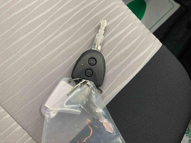 ミライースL SAIII衝突被害軽減ブレーキ 横滑り防止装置 オートマチックハイビーム アイドリングストップ エアコン エアバッグ パワーウィンドウ キーレス ホイールキャップ マット バックカメラ ナビ ドライブレコーダー(岐阜県)の中古車