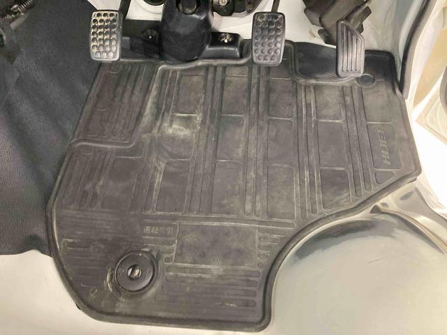 ハイゼットトラックスタンダードSAIIIt衝突被害軽減ブレーキ 横滑り防止装置 エアコン エアバッグ 手動式ウィンドウ バイザー マット オーディオ パートタイム4WD MT スペアタイヤ 荷台マット ゲートプロテクター サンバイザー ABS(岐阜県)の中古車
