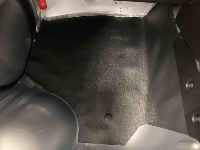 ハイゼットトラックスタンダード衝突被害軽減ブレーキ　横滑り防止装置　オートマチックハイビーム　アイドリングストップ　オートライト　エアコン　エアバッグ　手動式ウィンドウ　パートタイム４ＷＤ　ＣＶＴ　ＡＢＳ　スペアタイヤ　オーディオ（岐阜県）の中古車